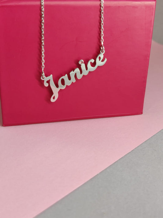 Personalised Name Necklaces - Ultimate Guide